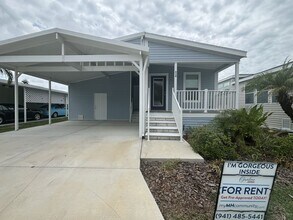 Building Photo - 934 Cayman Ave W