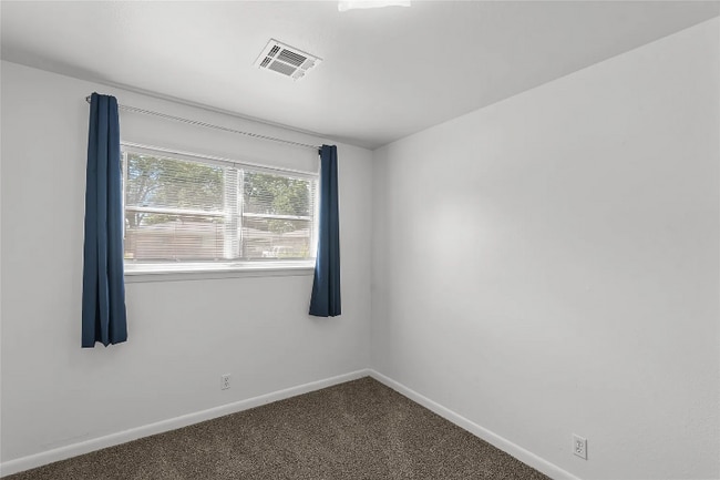 Building Photo - 4209 Lark St