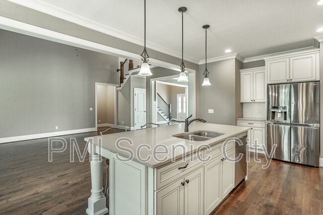 Building Photo - 7725 Peppertree Dr