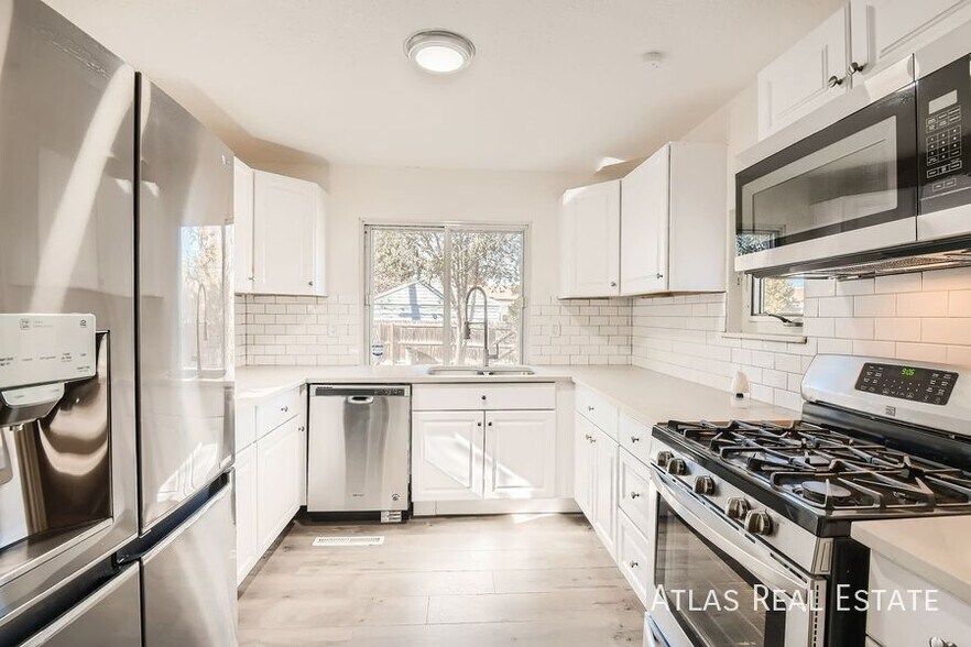 Building Photo - 2365 Fulton St