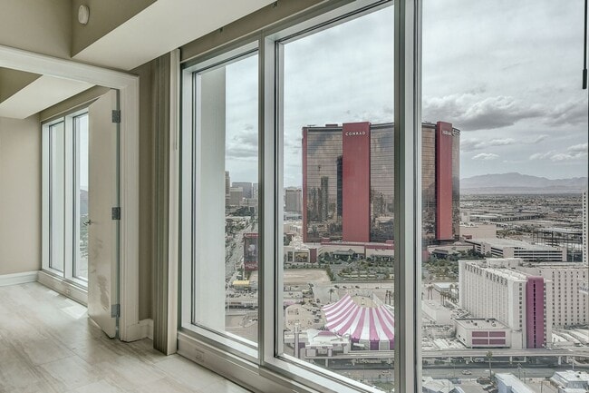 Building Photo - Sky Las Vegas-Strip/City/Red Rock Mtn Views from this Stunning 2Bd/2.5Ba Residence