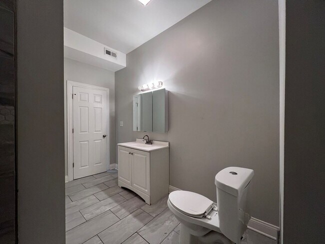 Building Photo - 7057 S Normal Blvd