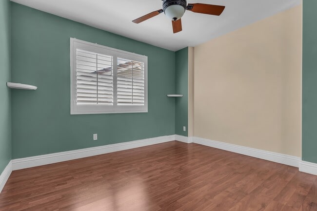 Building Photo - 29767 Southwood Ln