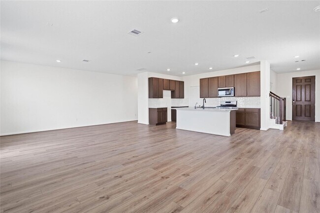 Building Photo - 6418 Kentfield Dr