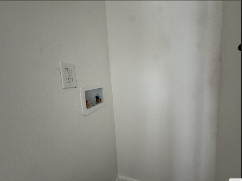 64 Jordan Ave 2 - 60 Jordan Ave