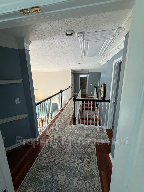 Building Photo - 7425 Pelbrook Farm Dr