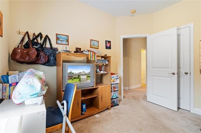 Building Photo - 2520 Bluebeard Ln