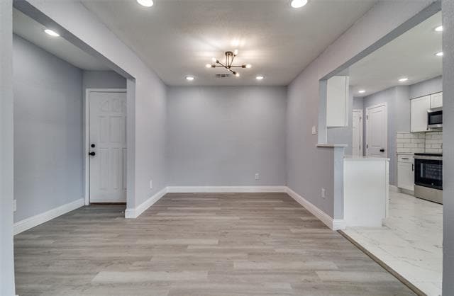 Building Photo - 1502 Staple Dr