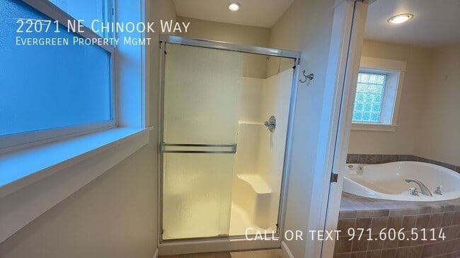 Building Photo - 22071 NE Chinook Way