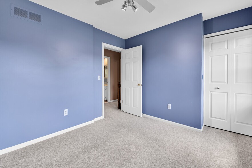 Building Photo - 34572 Bunker Hill Dr