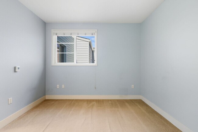 Building Photo - 1585 Brunswig Ln
