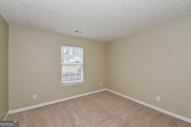 Building Photo - 258 Red Maple Way
