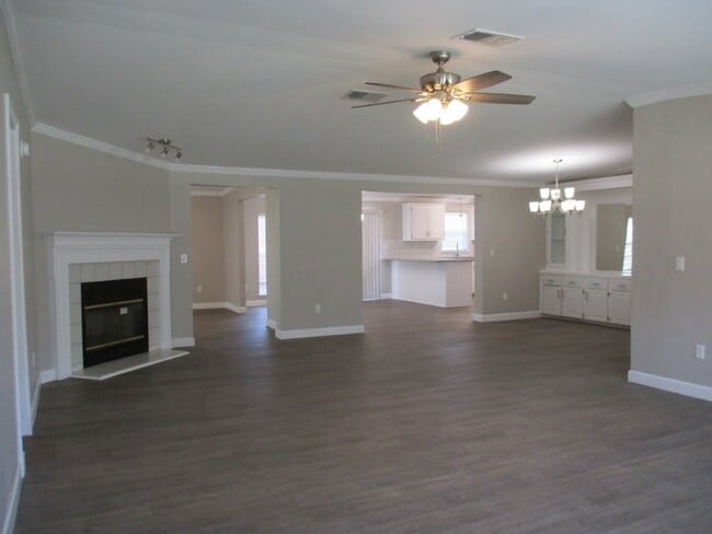 Building Photo - 213 Pettiford Rd