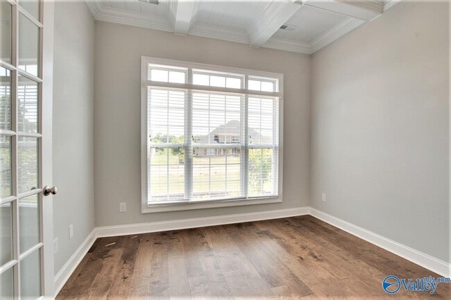 Building Photo - 330 Merrydale Dr