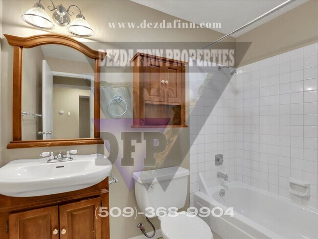 Building Photo - Amenities Abound! 1Bed, 1Bath Condo in Wes...