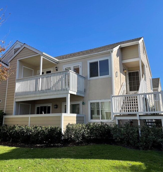 Bright Upstairs Two Bedroom Condo at Strands Beach with Ocean View - Bright  Upstairs Two Bedroom Condo at Strands Beach with Ocean View