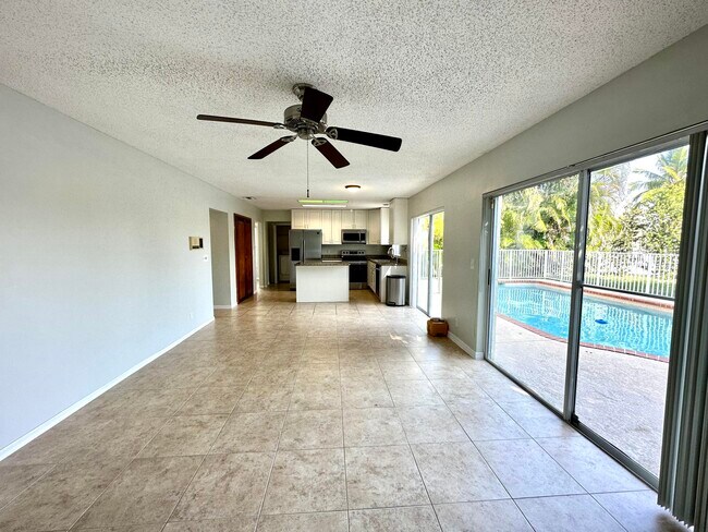 Building Photo - 2698 Linkside Dr
