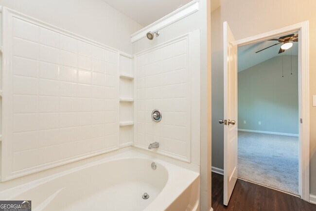Building Photo - 793 Lobdale Falls Dr