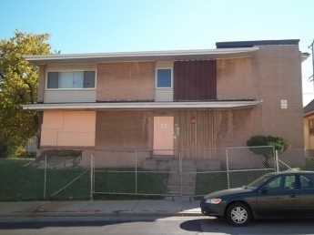 Building Photo - 3417 W Hampton Ave