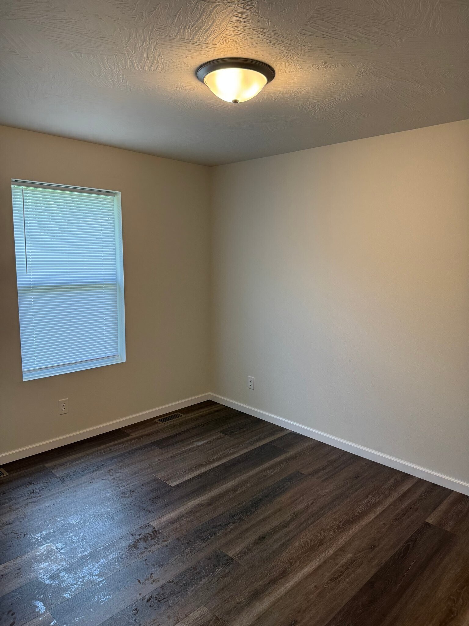 Building Photo - 1845 N Colgate Ave