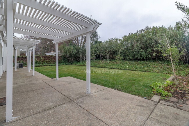 Building Photo - 4142 Pinehurst Cir