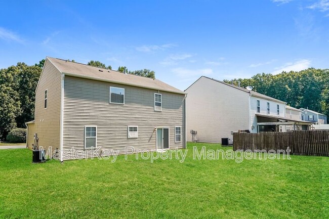 Building Photo - 6852 Harter Ct