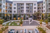 Building Photo - Vive Luxe