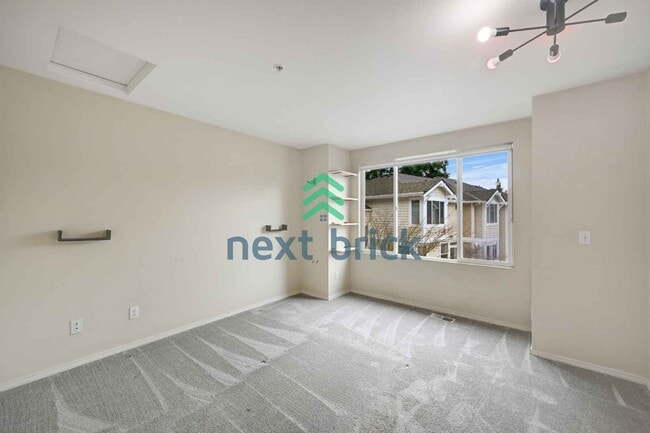 Building Photo - Charming 2-Bedroom Retreat with 2.5 Baths in Bothell's Serene Locale!