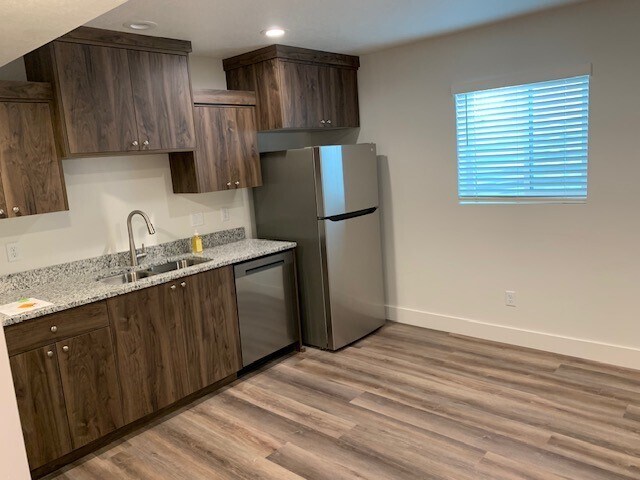 Building Photo - 768 E Diane's Way Bldg A