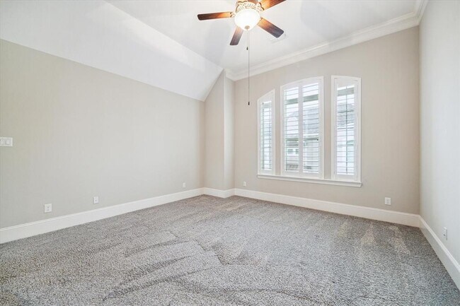 Building Photo - 5739 Concha Ln