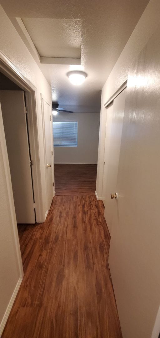 Building Photo - Turlock 2 Bedroom 2 Bath with Garage Triplex