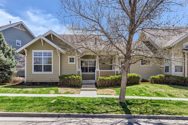 Building Photo - Beautiful townhome in Cottages of Berthoud...