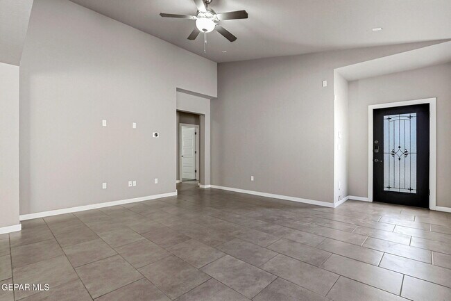 Building Photo - 14817 Tierra Isaiah Ave