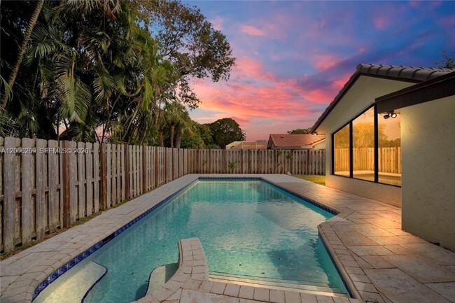 Building Photo - 8881 N Lake Dasha Dr