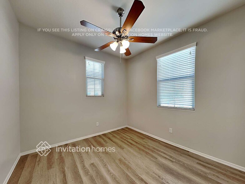 Building Photo - 16524 W Jenan Dr