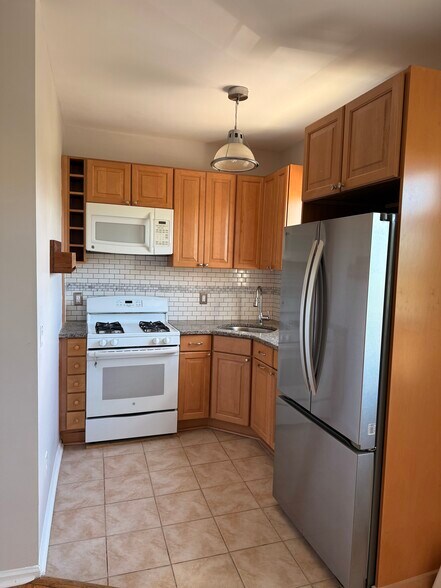 Building Photo - 38 Trenton St