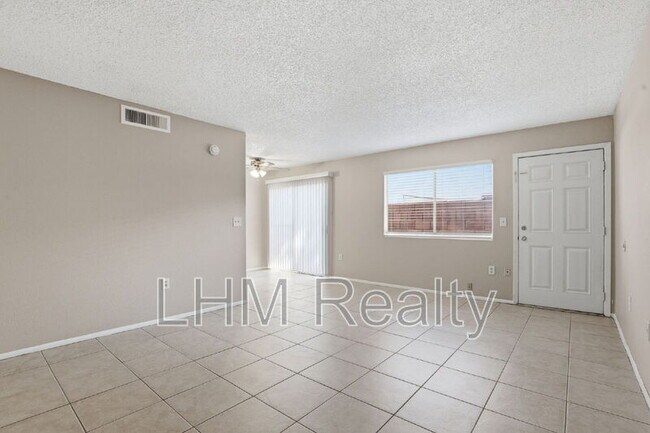 Building Photo - 860 E Brown Rd