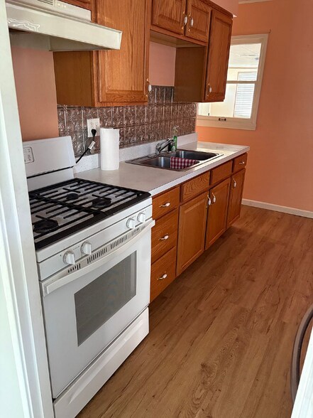 Building Photo - 909 Idlewild Dr