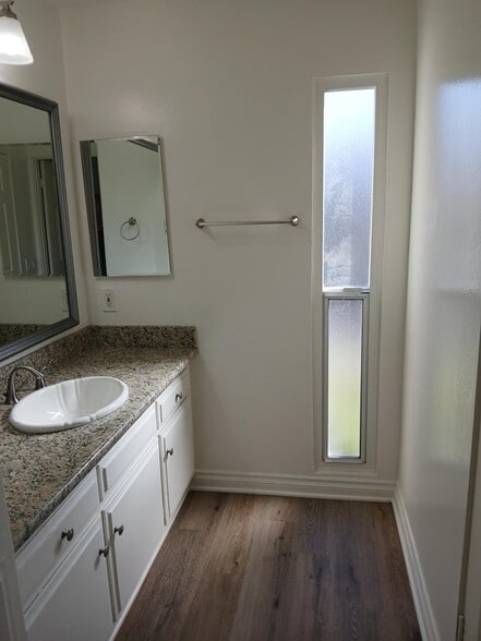 Building Photo - 781 Amigos Way