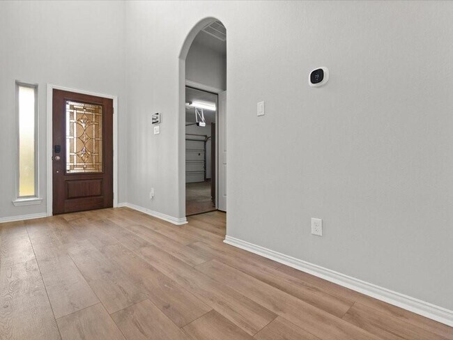 Building Photo - 17918 Tall Chestnut St
