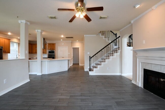 Building Photo - 18719 Racquet Sports Way