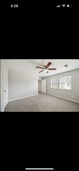 Building Photo - 1606 Beaver Springs Cir