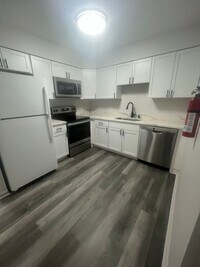 Building Photo - 139 E Butler Ave
