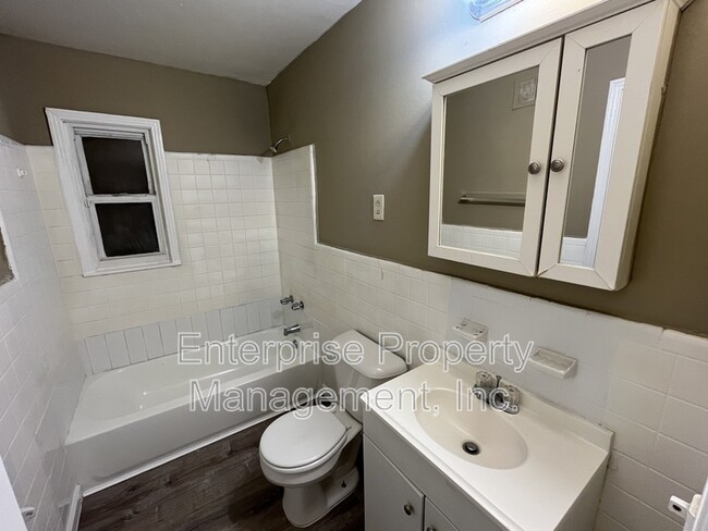 Building Photo - 3531 Gowan Dr