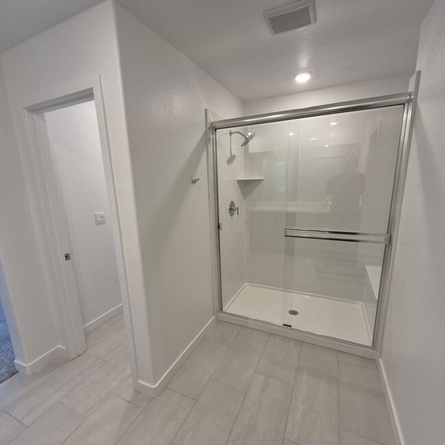 Building Photo - Brand New 4 Bedroom Home in Lennar's Cyan Community