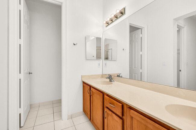 Building Photo - 650 Pacific Grove Dr