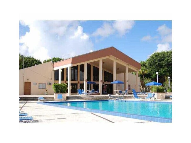 Building Photo - 14201 SW 88th St