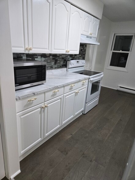 Building Photo - 77 Juniper Rd