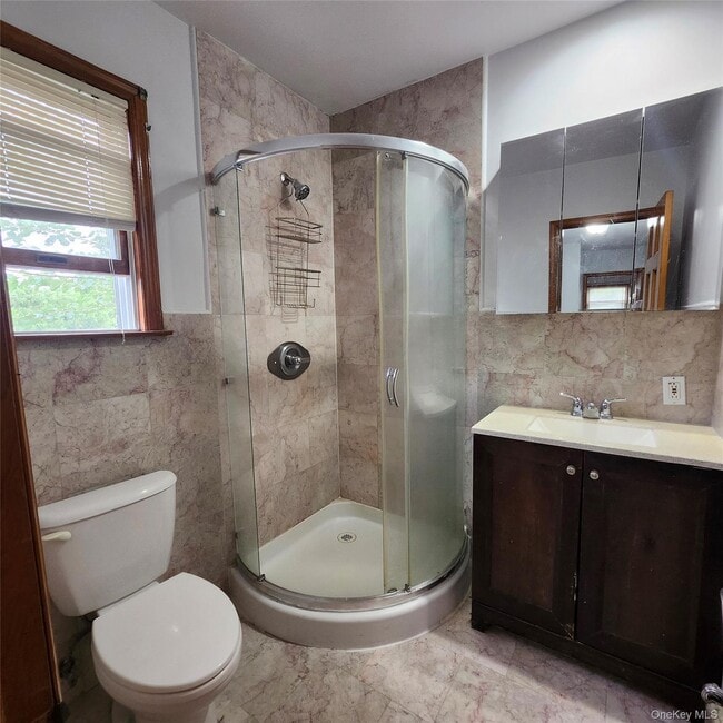 Building Photo - 34 Parkside Dr
