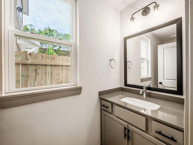 Building Photo - 166 Wisconsin Ave